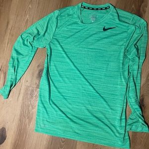 Nike men’s running long sleeve